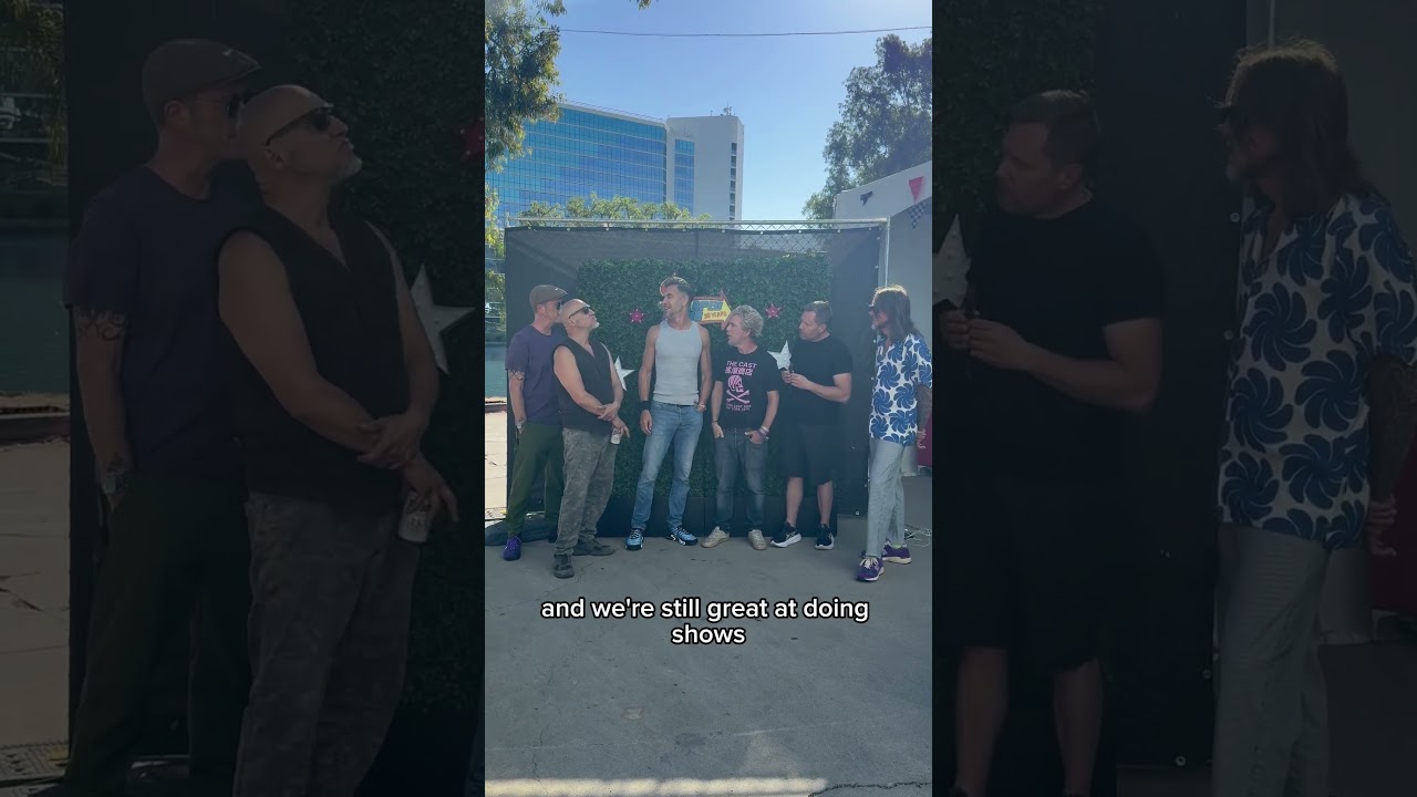 ‪@VansWarpedTour‬