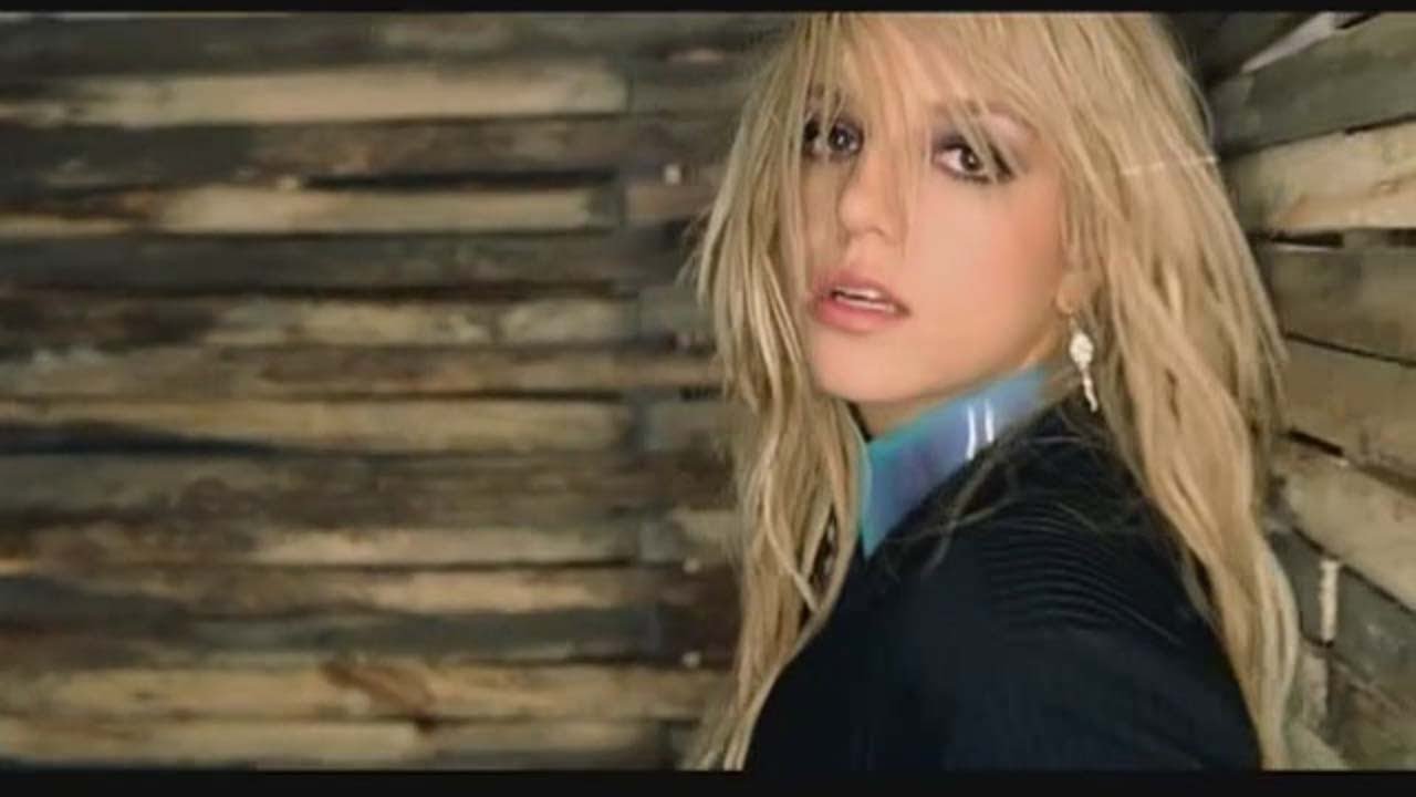 Britney Spears - Me Against The Music (Ft. Madonna) [HD 1080p] - YouTube