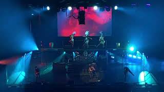 View Jane's Addiction Live Performance of 'Whores' at Hard Rock Live in Florida