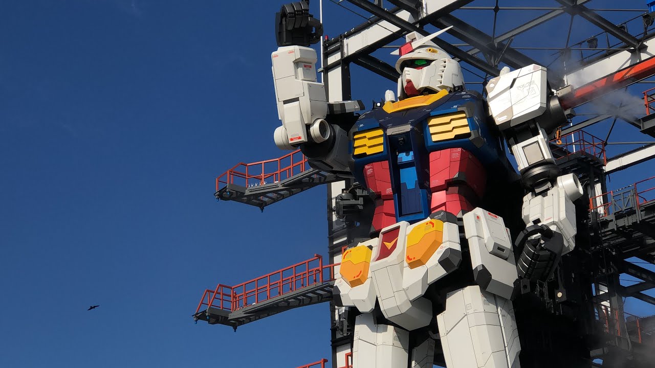 THE FIRST FULL SCALE MOVING GUNDAM in the WORLD! Fully Articulated Walking Robot at Yokohama Japan!