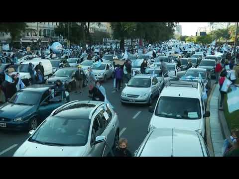 LIVE: Crowds in Buenos Aires rally against quarantine measures in Argentina