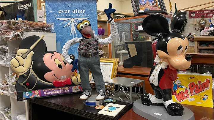 Disneyland Props & RARE Disney World Collection FO...