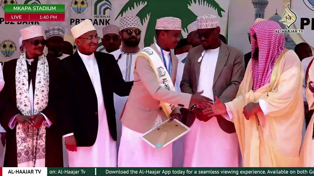 MSHIRIKI MDOGO KUTOKA UGANDA AIBUKA MSHINDI WA MASHINDANO MAKUBWA YA QUR'AN ULIMWENGUNI