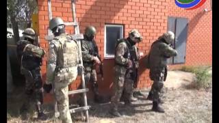 Здание топливно-энергетического комплекса захватили террористы Здание топливно-энергетического комплекса захватили террористы