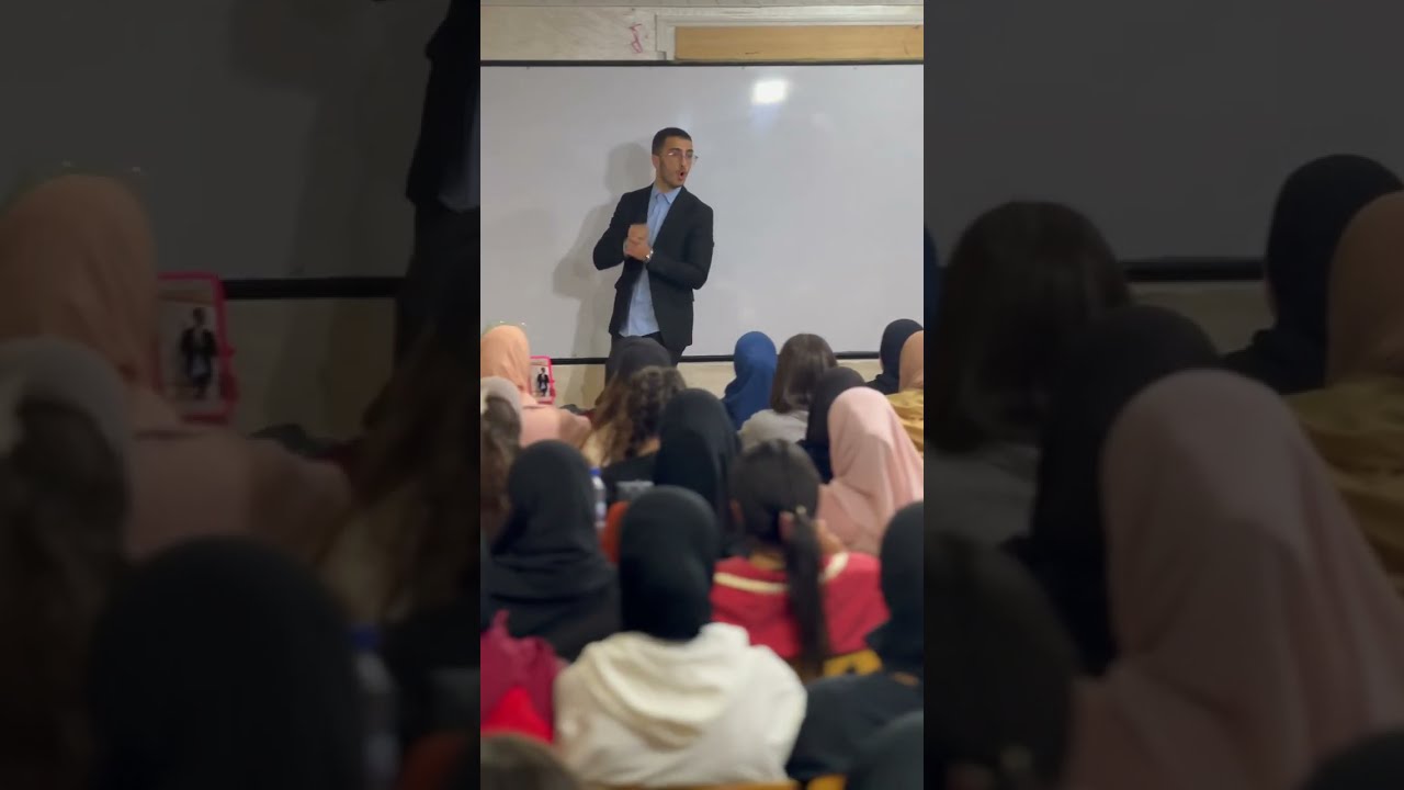 شعار تلاميذ الاستاذ ناصري داخل القسم … !