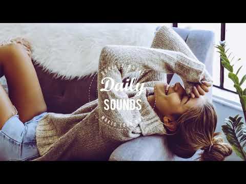 L'aupaire - Dancing In The Moonlight