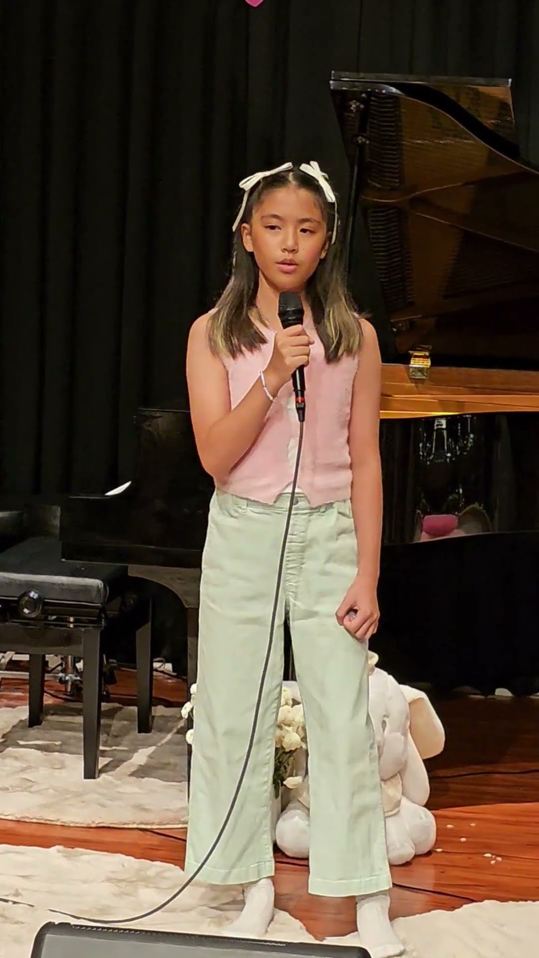 #หนูยิ้มหนูแย้ม โชว์ร้องเพลง