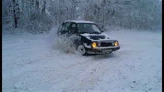 Golf 2 Syncro driften im Schnee - Snow