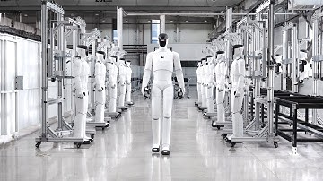 MATRIX-1: RL+Locomotion, it masters a human-like gait.