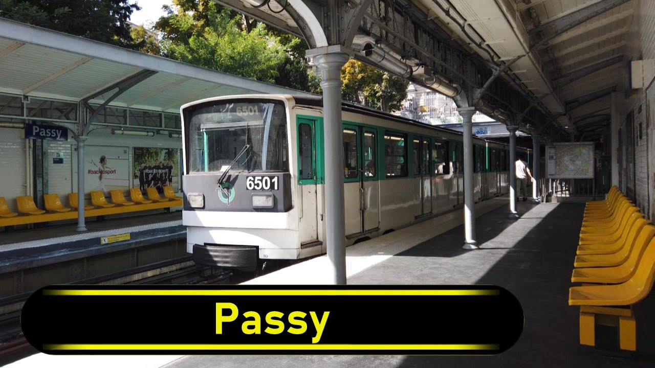 Metro Station Passy - Paris 🇫🇷 - Walkthrough 🚶
