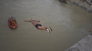 Coronavirus Tuffo Di Mister Ok Nel Tevere - Roma