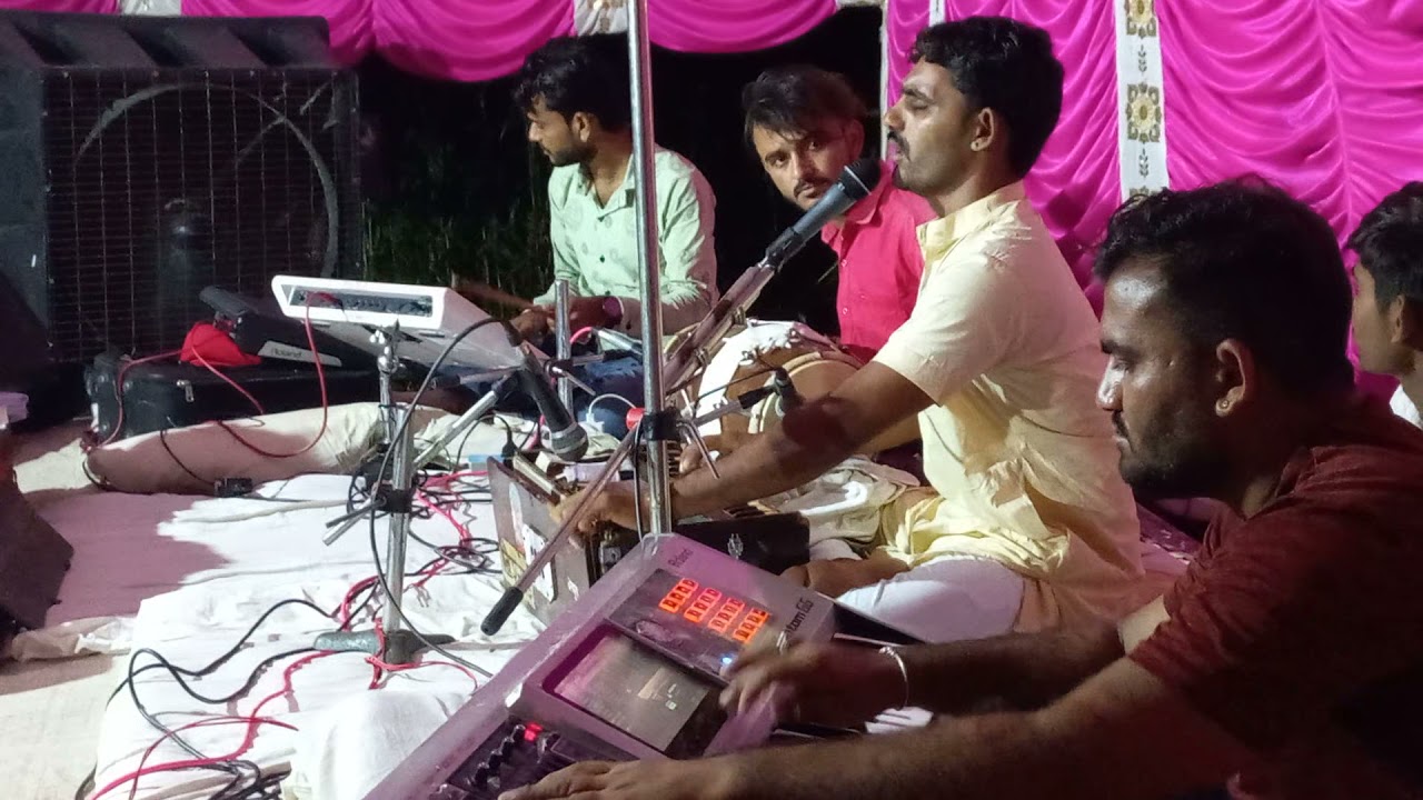 साचा हो सती दादी देव लोहावट में गायक पूनम सिंवर बांड चैनल को सब्सक्राइब करें और आगे लिंक शेयर करें