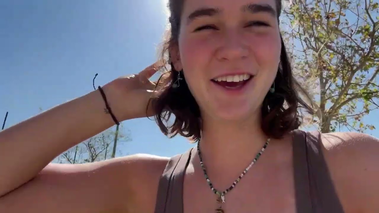 Прогулка по стройке в Албании, потому что здесь нет правил