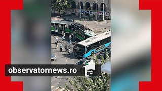 Download Lagu Un tramvai a lovit în plin un autobuz STB, în București. Momentul impactului, filmat MP3 Download Lagu Un tramvai a lovit în plin un autobuz STB, în București. Momentul impactului, filmat MP3