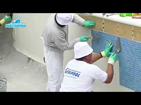 Video: Mosaico para piscinas. Colocación de mosaicos en la piscina