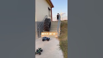 DID THE TRAXXAS MAXX RC BREAK??? DURABILITY TEST#rc #rccar #4x4 #shorts #durability #fypage #rcfun