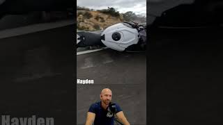 Waar de meeste motorrijders hun motor laten vallen #motorfiets #motorongeluk #motortips #shorts