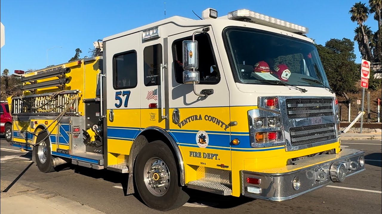 Ventura County Fire Department Engine 57 ( E57 ) Responding to the ...