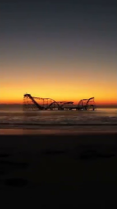 Why is this Roller Coaster in the Ocean? 🤔