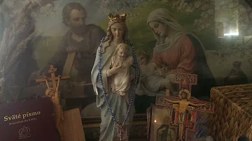 Proč se světlo šíří rovně?