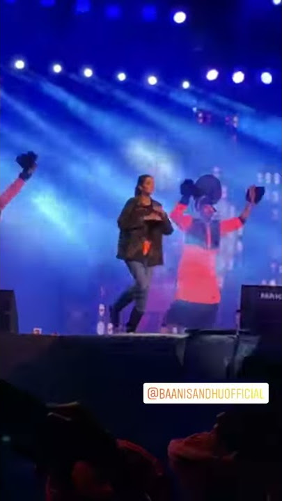 Baani sandhu live 8 parche Chandigarh University