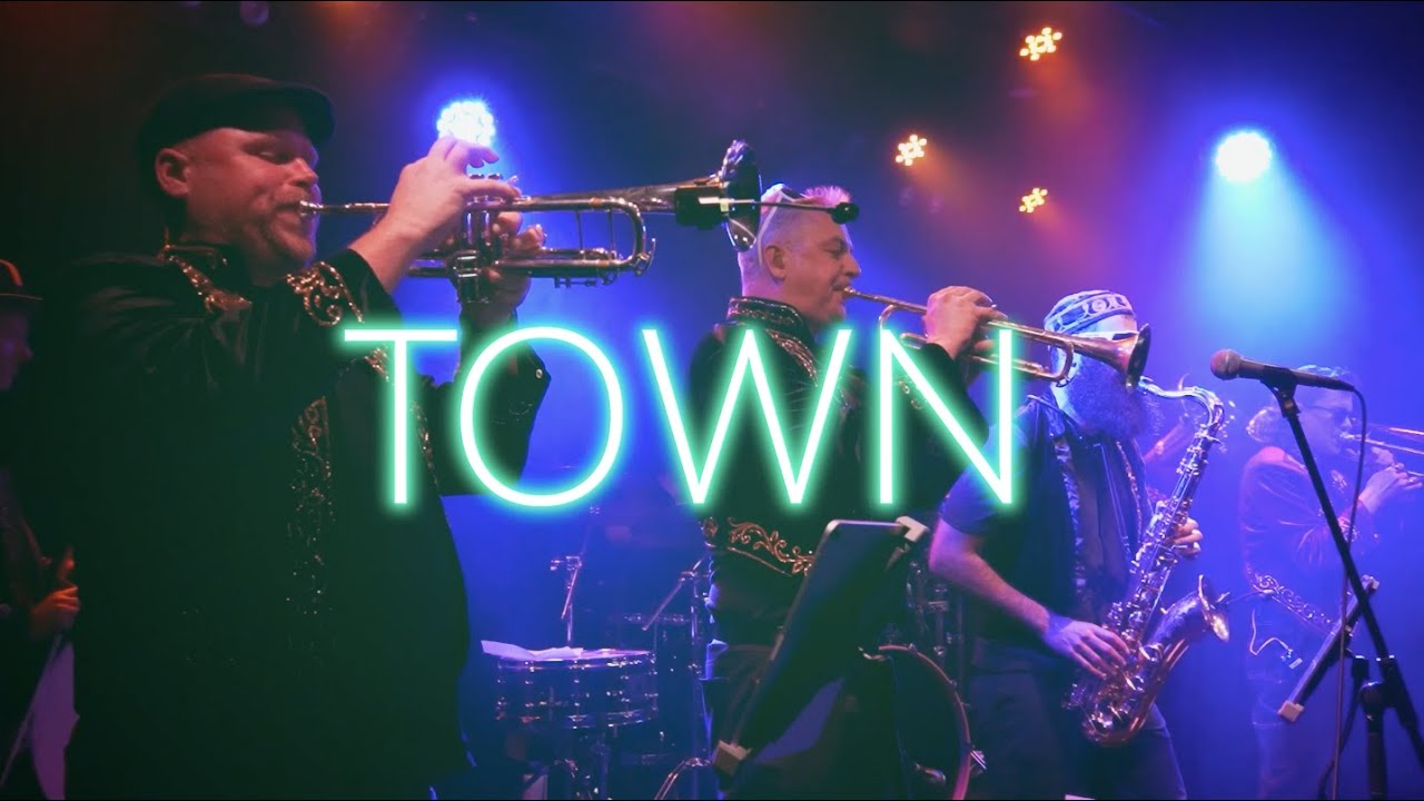 The Seduceaphones - TOWN (Live at NSC) adlı videoyu YouTube'da izle The Seduceaphones - TOWN (Live at NSC) adlı videoyu YouTube'da izle