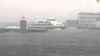 Hurtigbåten I Uvær I Ålesund