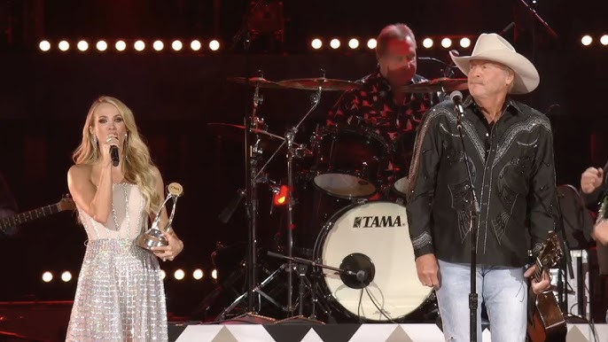 Alan Jackson & George Strait sing "Remember When" & Troubadour" live 2016 CMA 50th concert HD 1080p - YouTube
