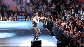 Adam Lambert - David Bowie Medley (Get Up And Dance B#^$%#s) with Glambulge HD: Glendale, Arizona.