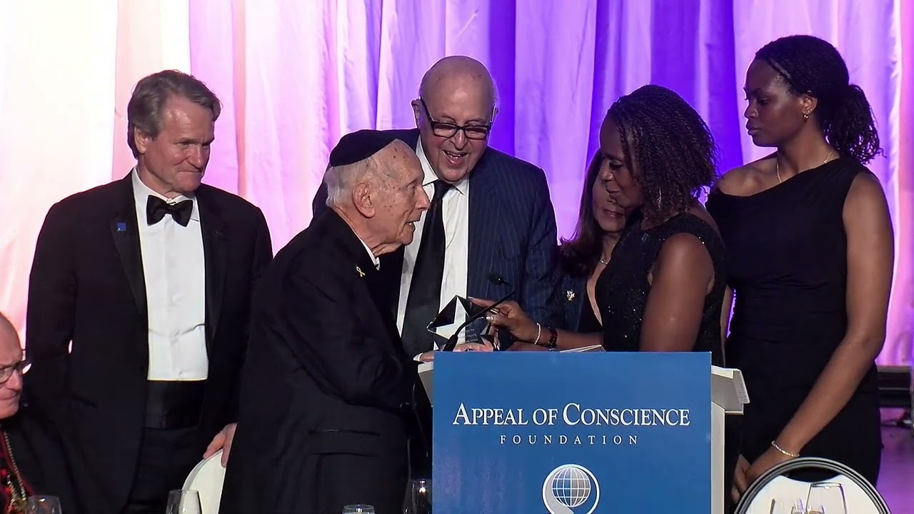 Tony O. Elumelu CFR Receives the Appeal of Conscience Award