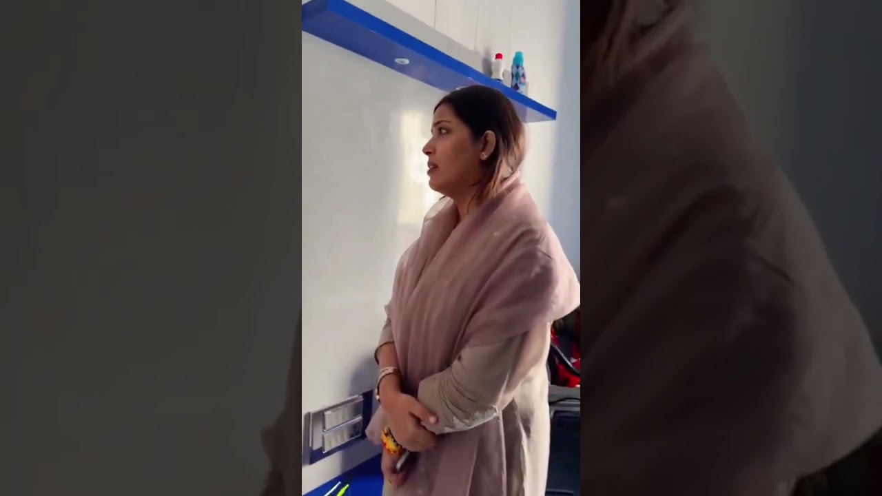 Jyoti Singh's Drama at Pawan Singh's House