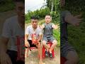 Cậu bé tốt bụng và anh trai đã cho 🐿️ đậu phộng #shorts