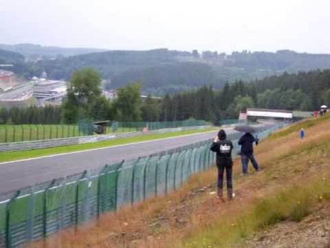 Formule 1 fly by F1 bij Spa Belgie 2007 Red Bull R...