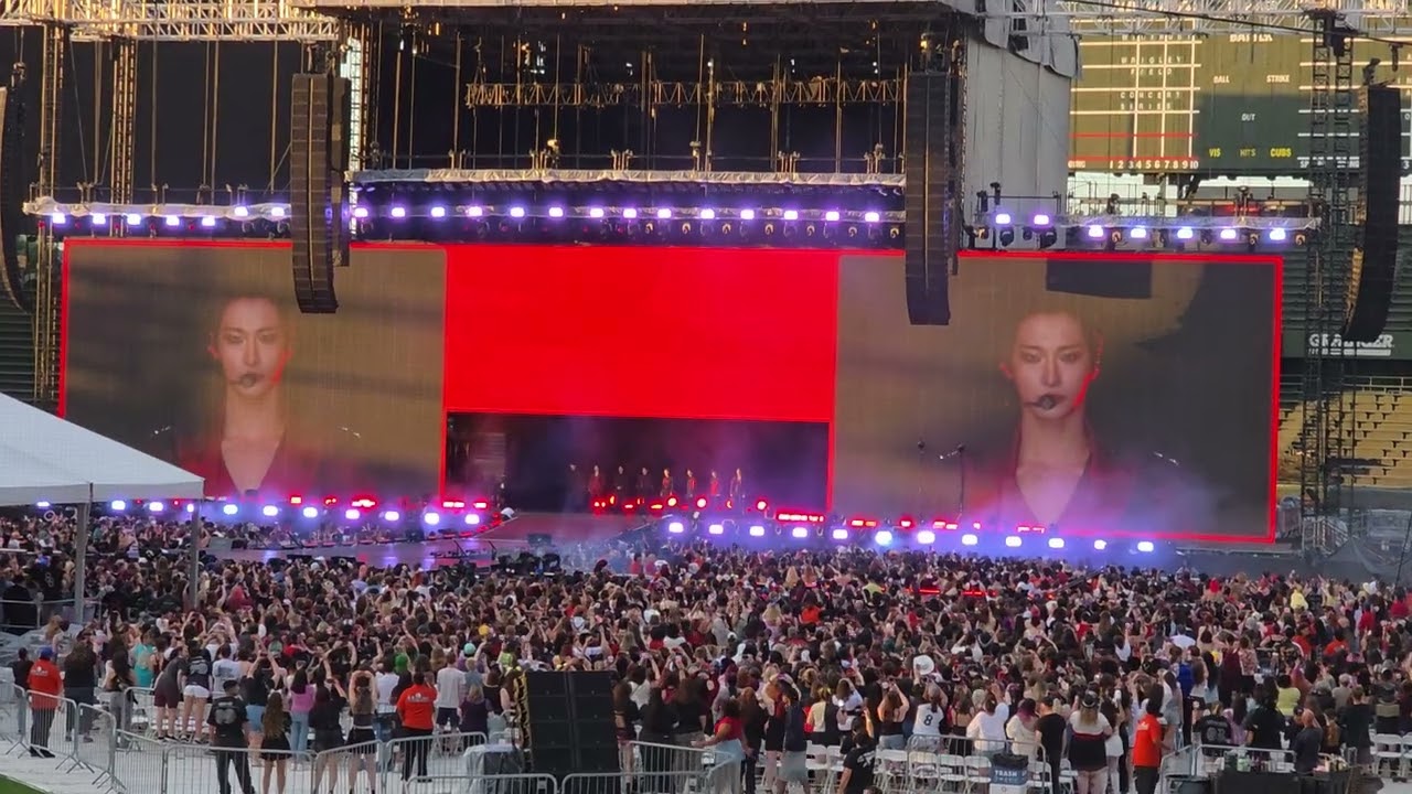 ATEEZ Concert - Chicago July 26 2025 - Beginning + Bouncy