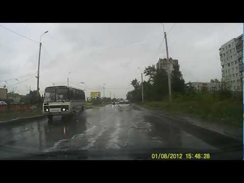 Видеорегистратор Mio MiVue 225. Пасмурная погода, дождь. 1080p