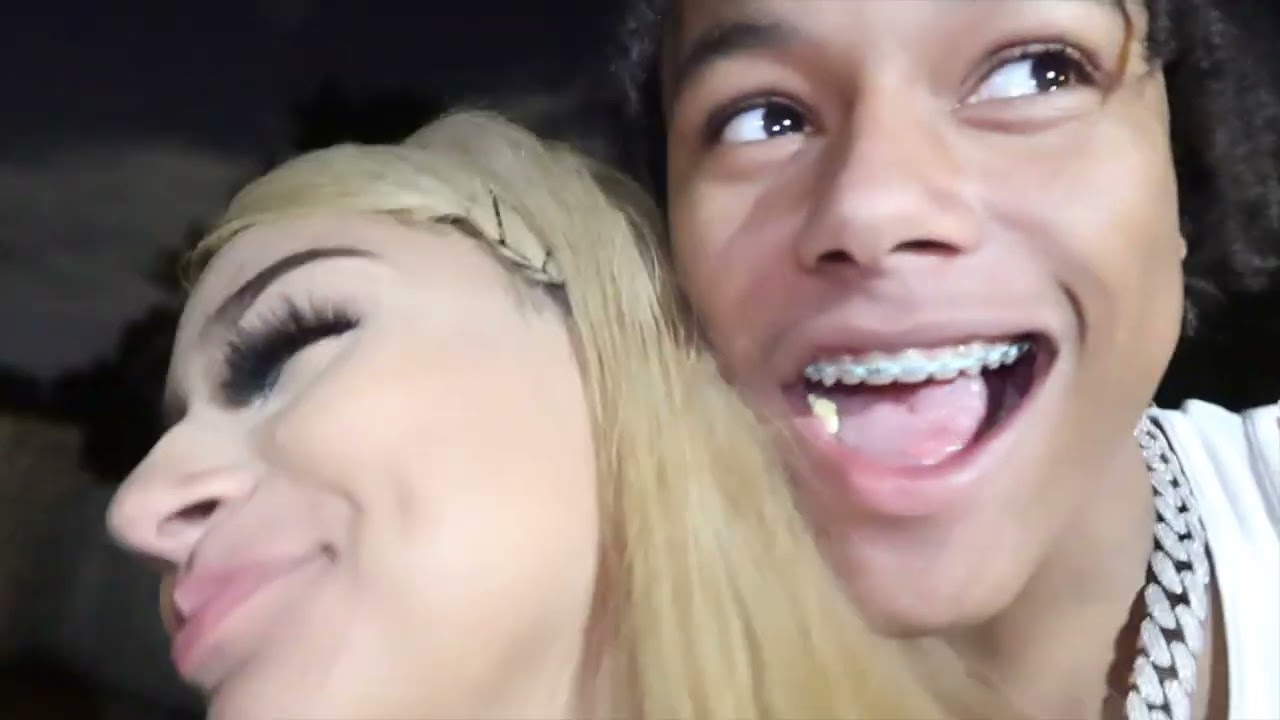 RBT TELLS NO INGLES SHE CAN'T KISS