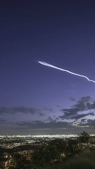 Last Night’s Falcon 9 rocket launch seen over Long Beach, California! #timelapse #rocket #spacex