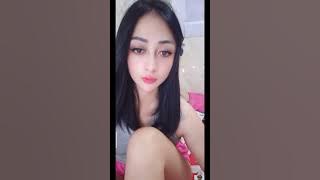 BODY SANGAT MENARIK CEWEK DUDUK SANTAI ‼️ bigo hot #beautiful #girl #live #shorts