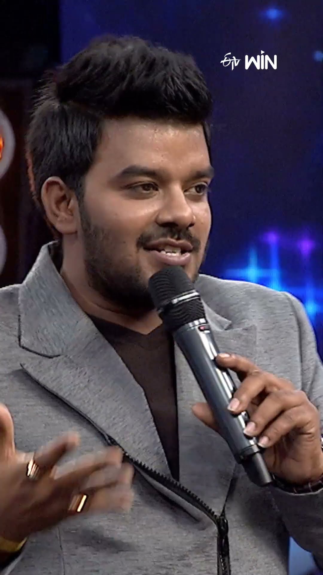 #shorts - ఇలాంటి కవితలు సుధీర్ నుంచి 100 వస్తాయ్..! #dheejodi #comedy #sudheer #pradeep