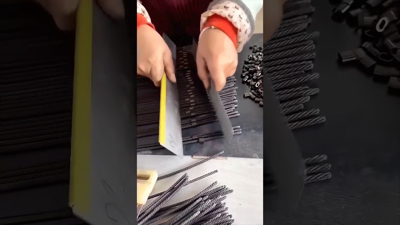 The manufacturing process of steel wire rope mesh