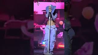 BECKY G - QUERIDO ABUELO || * BECKY LLORA * . LOS ANGELES , CA 1ST SHOW