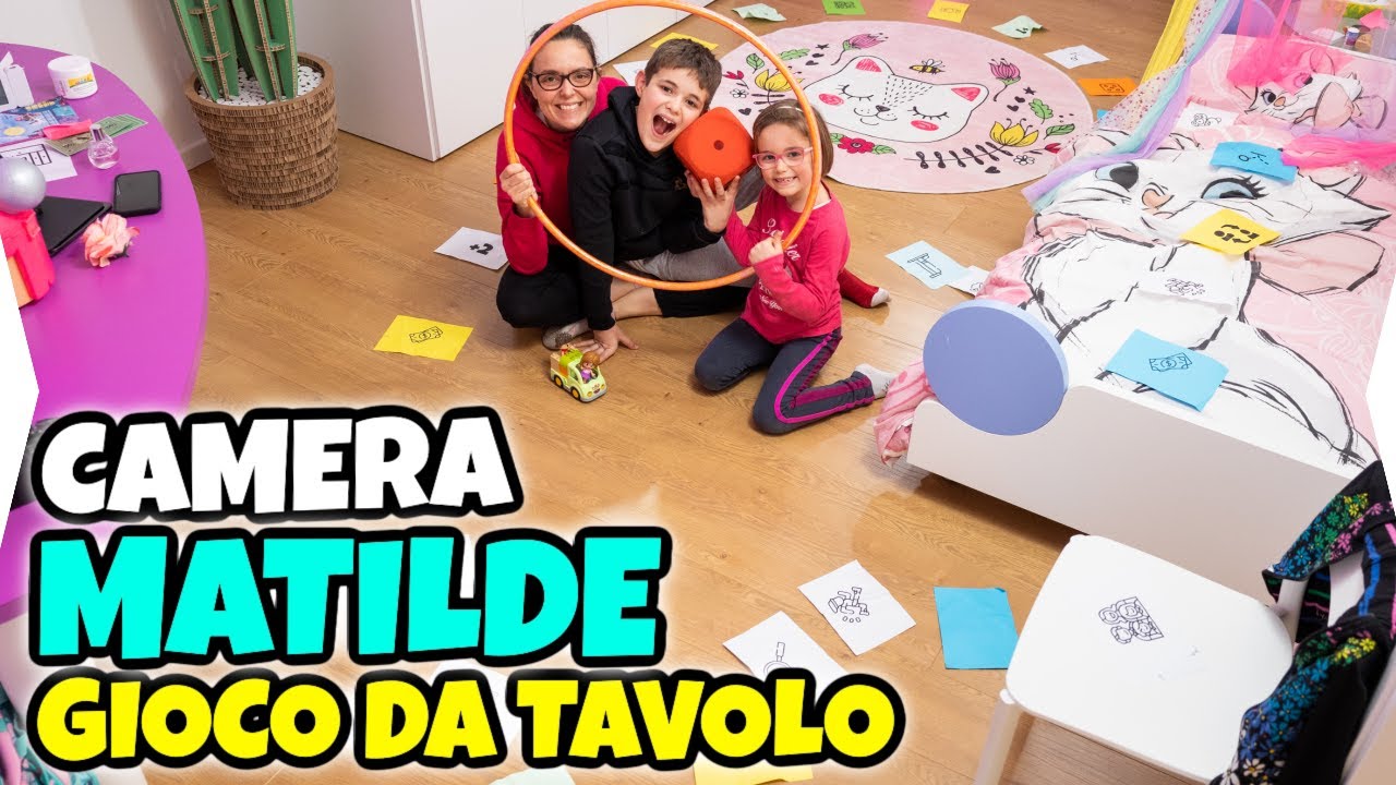 TRASFORMIAMO CAMERA DI MATILDE in Gioco da Tavolo Gigante - YouTube