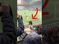 サッカー場にチェーンソー?!