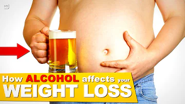 Does alcohol cause belly bloat?
