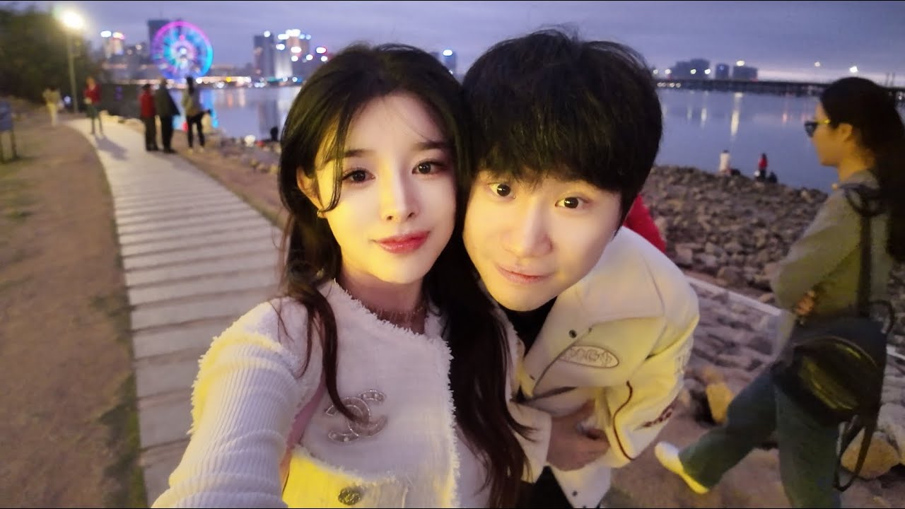 설날 연휴에도 집에 돌아오지않는 도인비 잡으러 와이프가 선전으로 직접왓습니다