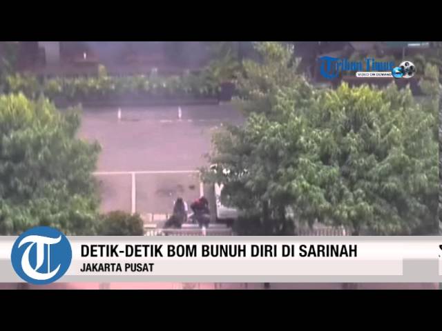 Detik-detik Bom Bunuh Diri di Sarinah Thamrin Jakarta class=