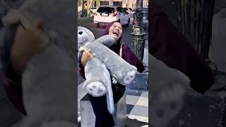 Prank giving a cute teddy bear to a pretty girl#prankvideos #videolucubikinngakakterbaru
