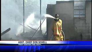 Fire consumes Walworth County barn