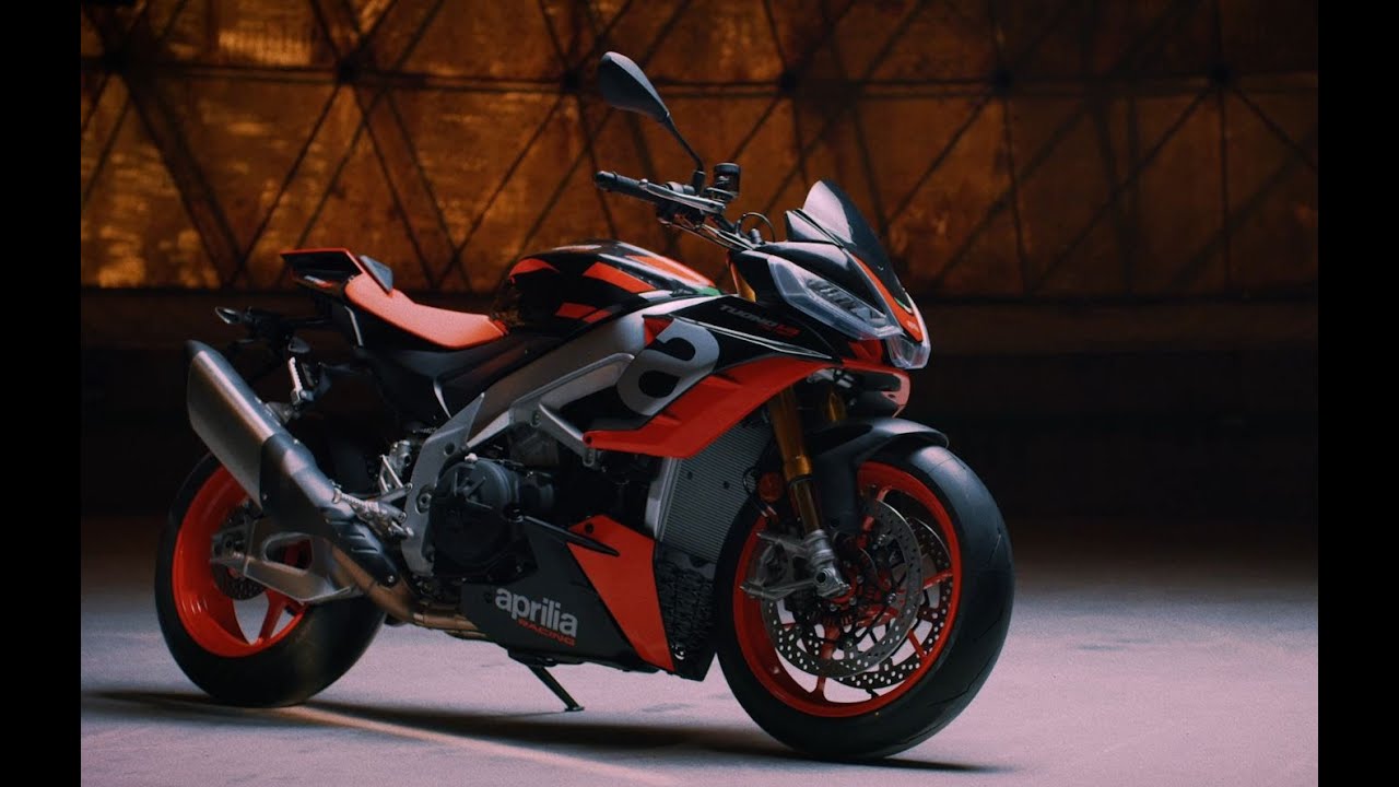 アプリリア 新型 Tuono V4 Factory 登場 究極のハイパーネイキッドの代表格 アクション動画 Youtube