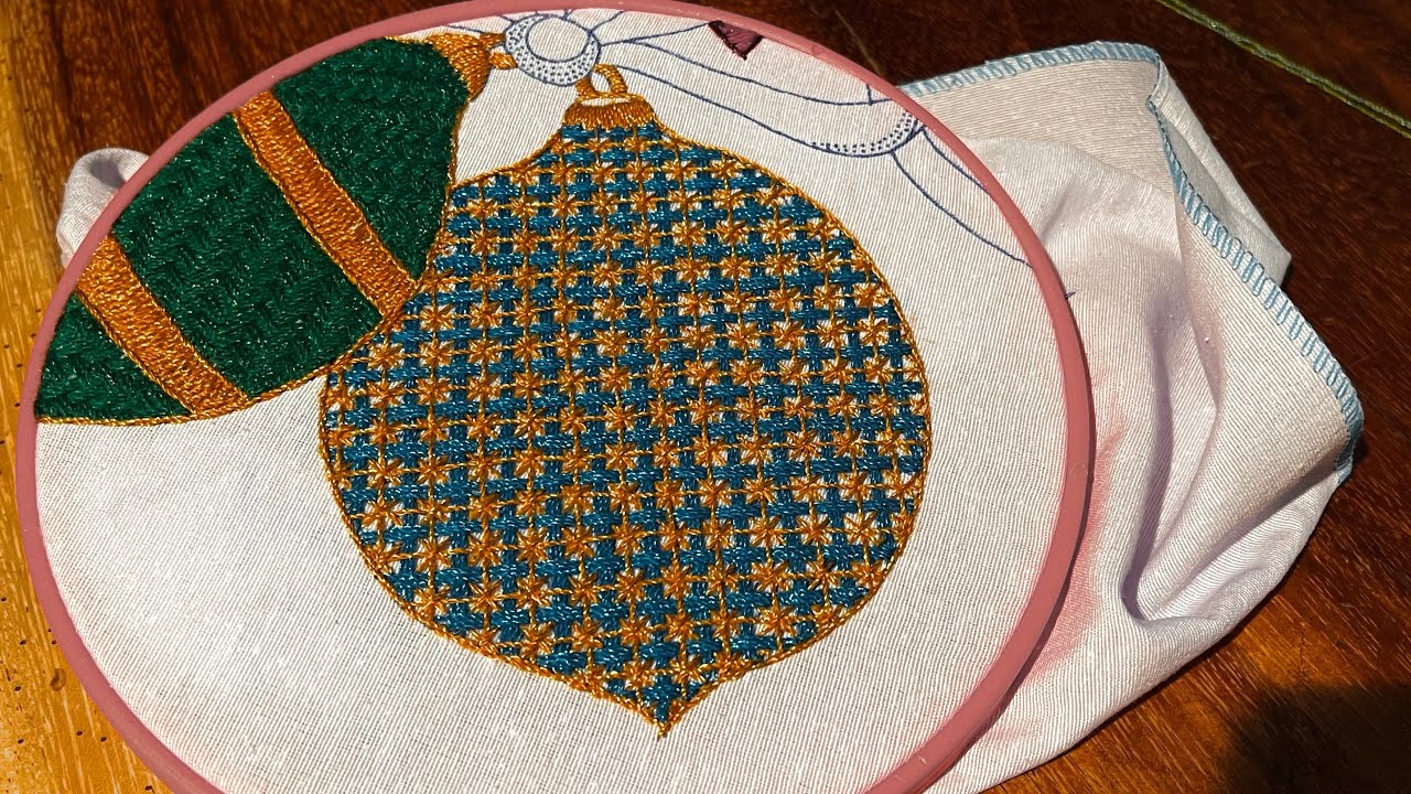 Puntada fácil y bonita para bordar una esfera 🎄Como bordar una esfera 🎄@tusideasenbordados